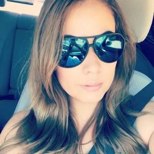 Meet your Posher, Dalia